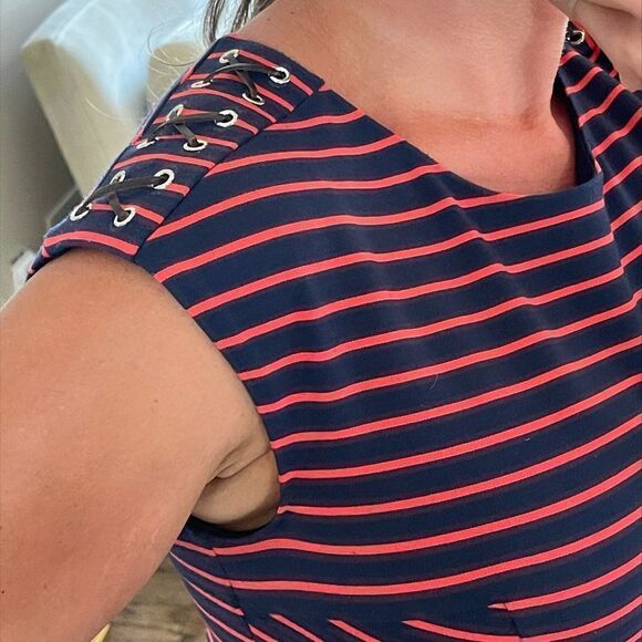 Michael Kors sleeveless knit dress, EUC, Sz M, body con fit, shoulder detail - Picture 4 of 16